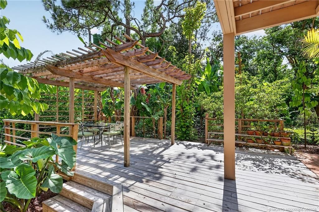 11145 SW Meadowlark Circle, Stuart, FL 34997 Photo