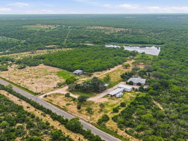 3833 County Road 2880, Bigfoot, TX 78005