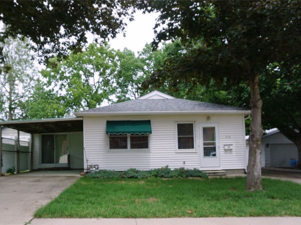 215 E Filmore Street E, Winterset, IA 50273
