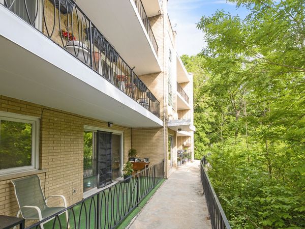 8604 W 95th Place , Unit 202, Hickory Hills, IL 60457