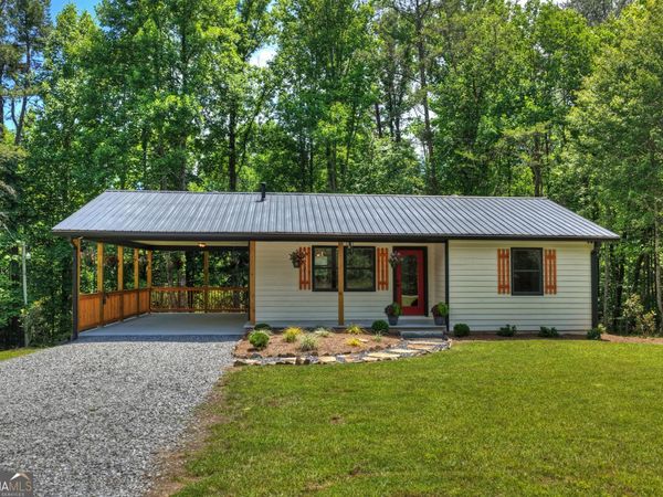 569 Number 20 Mine Road, Mccaysville, GA 30555