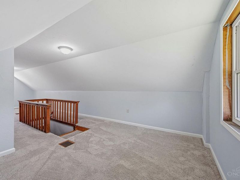1114 Joetta Drive, Anderson Twp, OH 45230 Photo 12