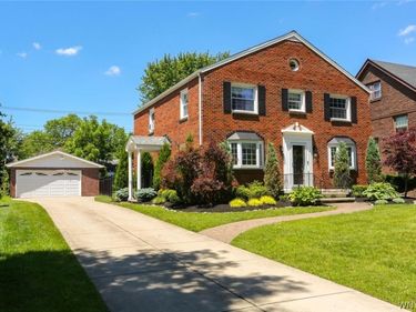 99 Darwin Drive , Buffalo, NY 14226