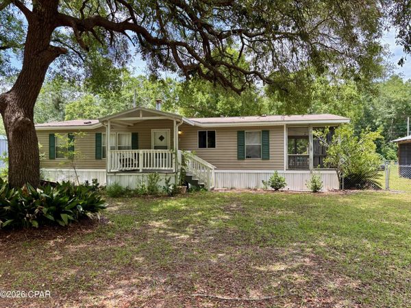 7145 David Whitfield Road , Wewahitchka, FL 32465