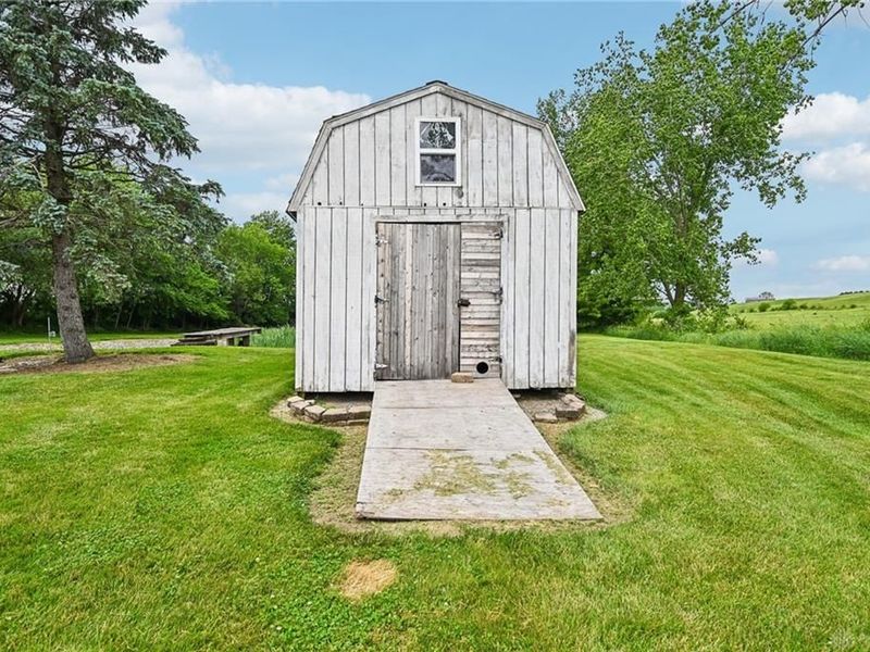 8202 County Road 5, West Liberty, OH 43357 Photo 37