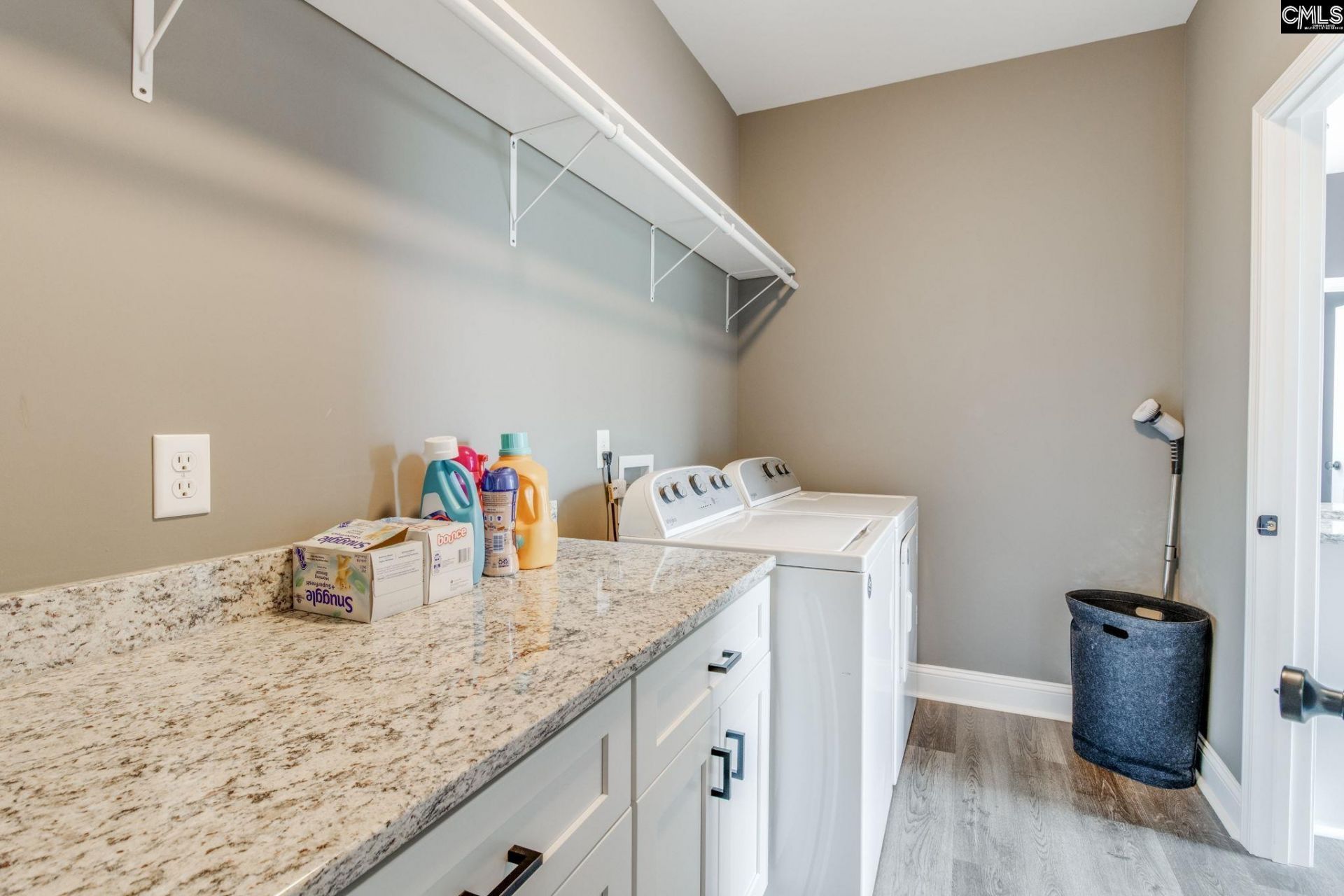 823 Hunter Hill Road  Photo 31