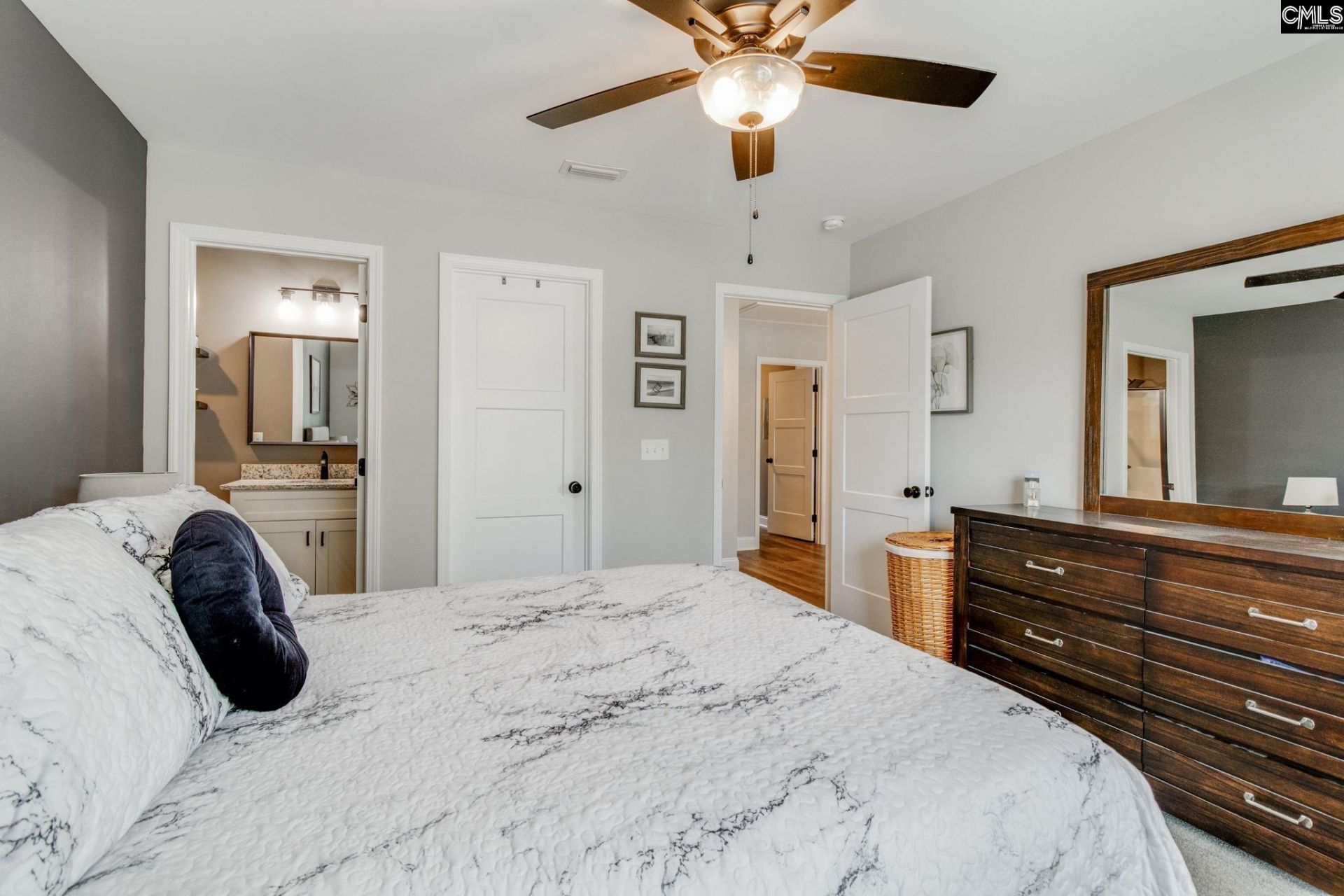 823 Hunter Hill Road  Photo 34
