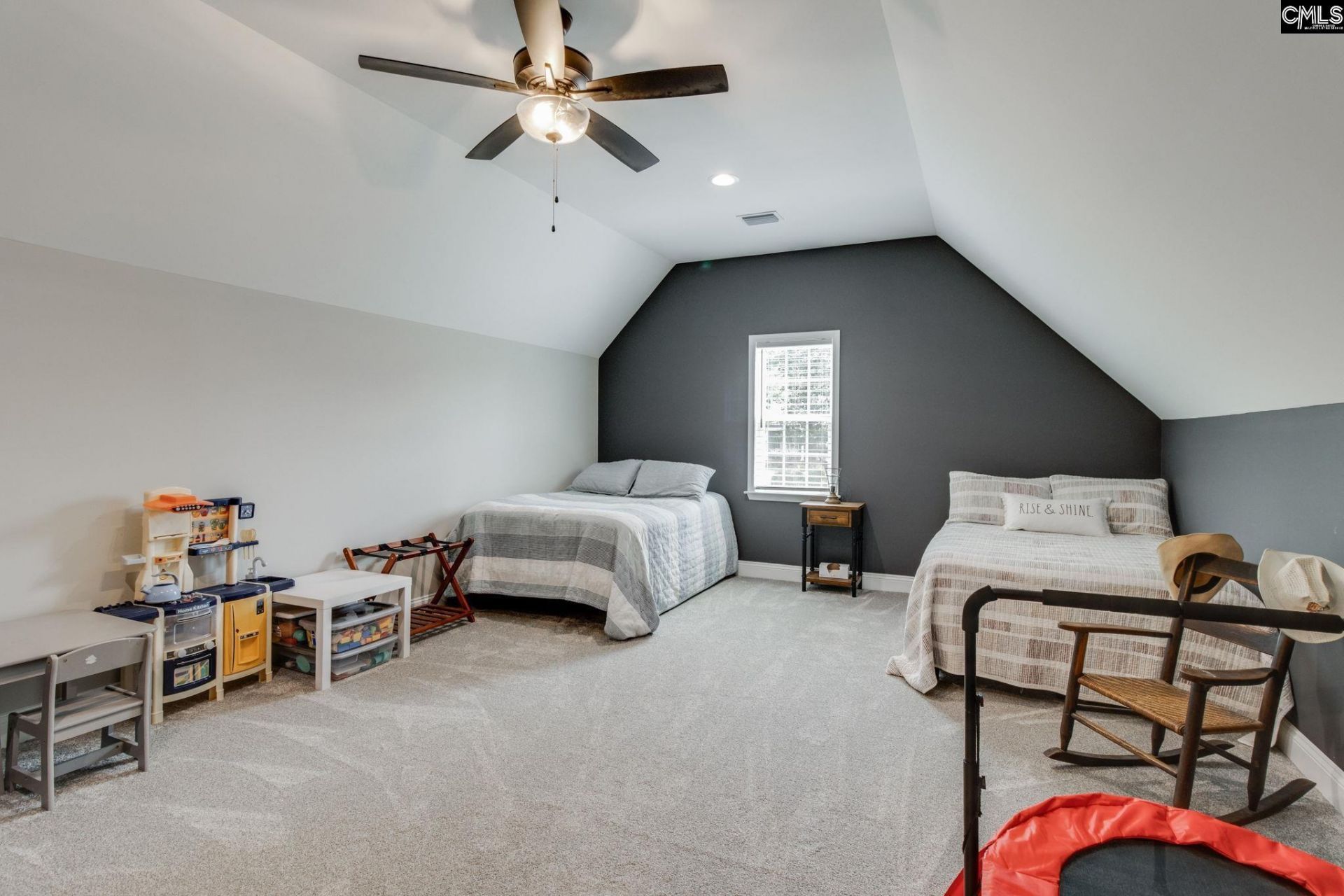 823 Hunter Hill Road  Photo 42