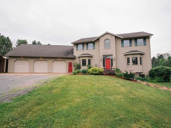 W5798 ROLLING HILLS DRIVE, Neillsville, WI 54456