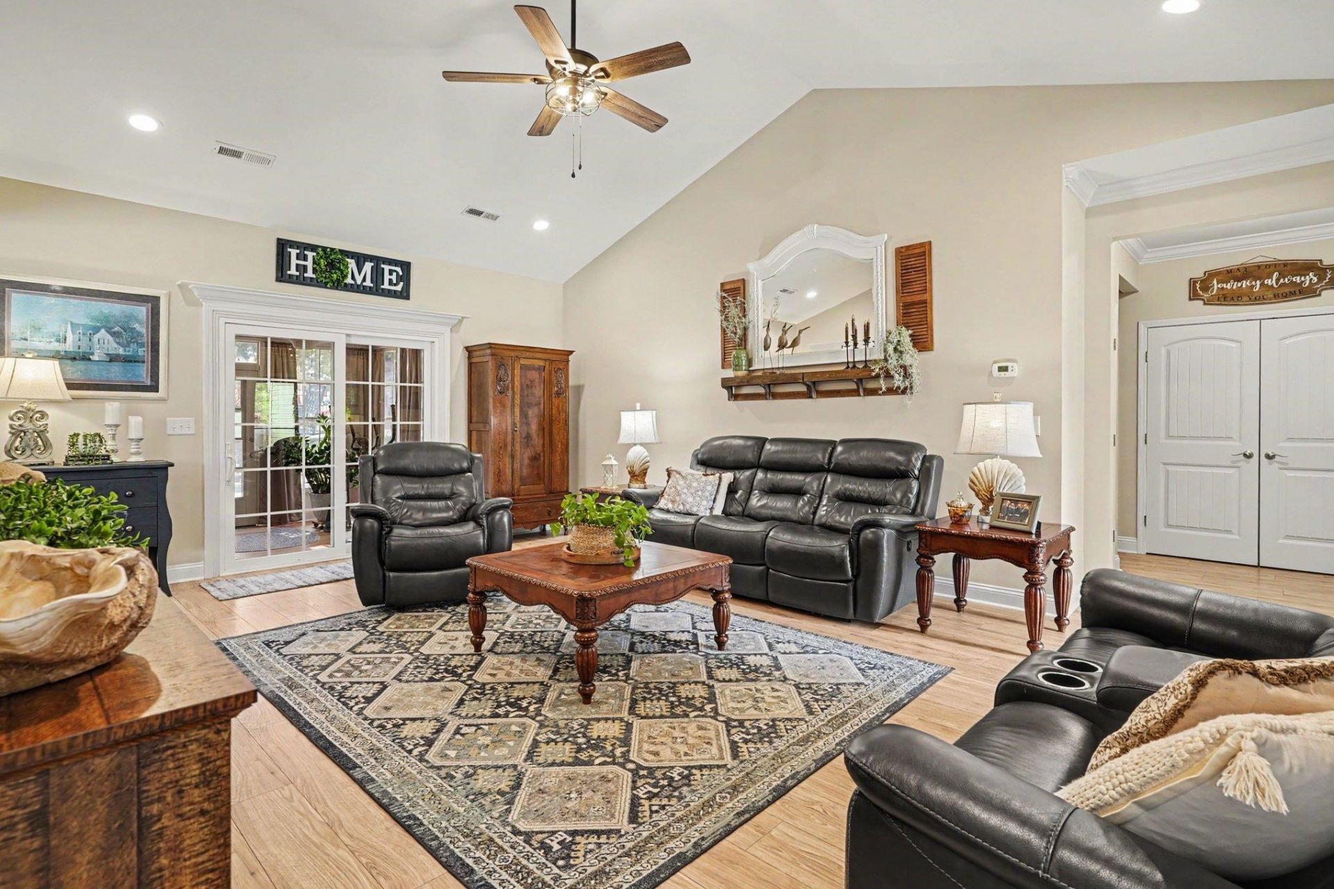 552 Timber Creek Dr. Photo 8