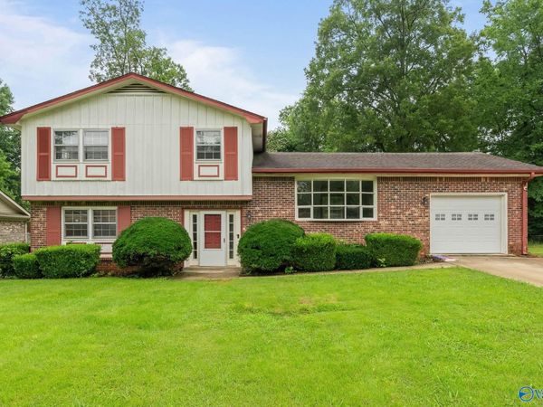 6219 Belgrade Drive NW, Huntsville, AL 35810