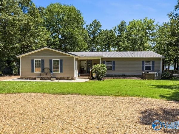 90 County Road 667, Cedar Bluff, AL 35959