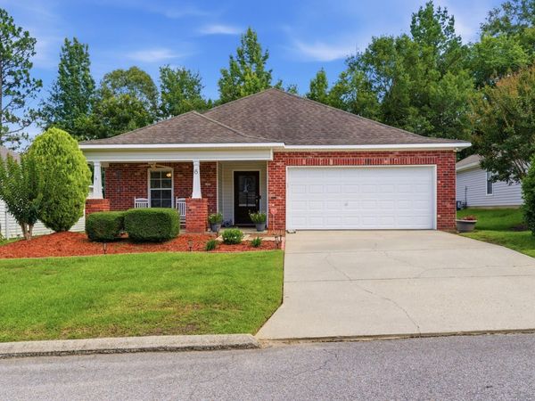 6 Clear Springs Ct., Hattiesburg, MS 39402