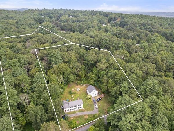 70 Spring St, Hopkinton, MA 01748