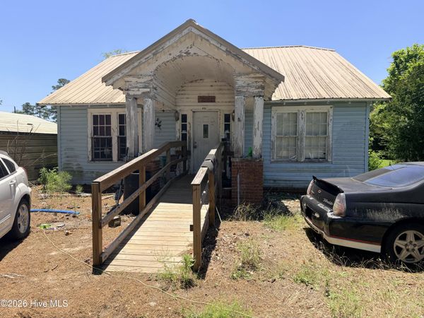221 E Elm Street, Bladenboro, NC 28320