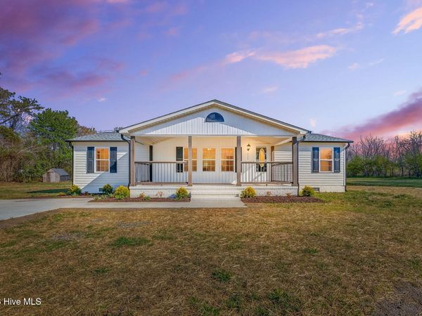 335 Myrtle Road , Selma, NC 27576