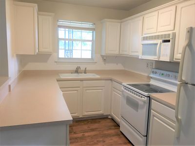 516 Arlington Drive, Unit Apt B7, Charleston, SC 29414