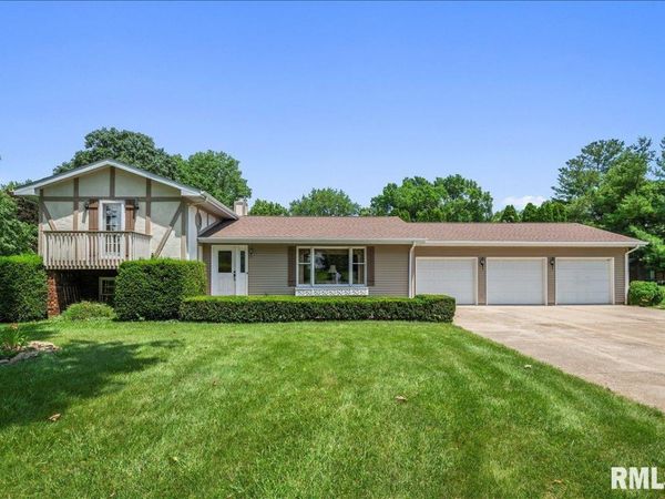 18 Oak Wind Road, Cantrall, IL 62625
