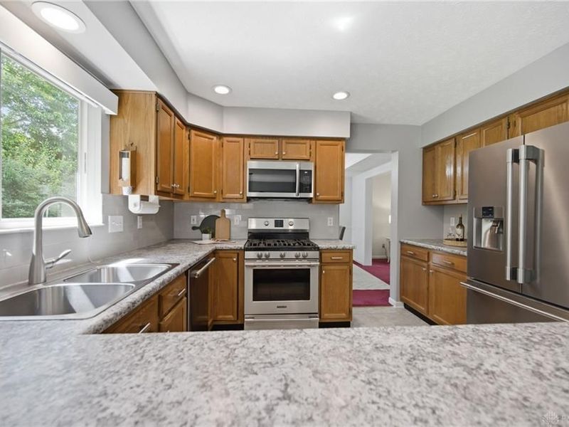 231 Riva Ridge Court, Loveland, OH 45140 Photo 15