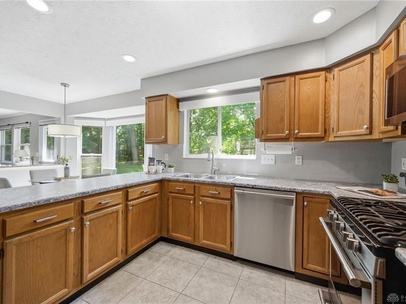 231 Riva Ridge Court, Loveland, OH 45140 Photo 16