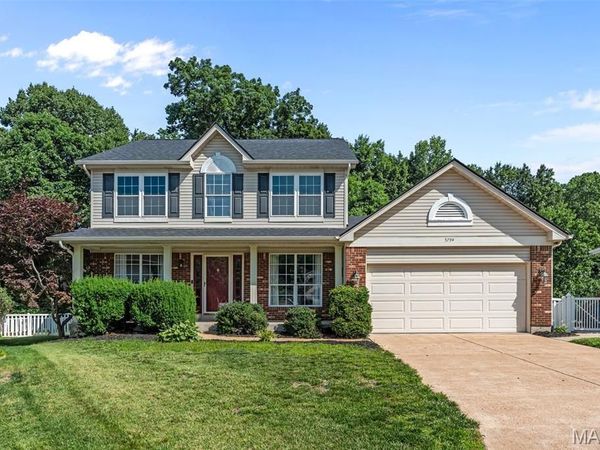 5794 Wickershire Lane , St Louis, MO 63129