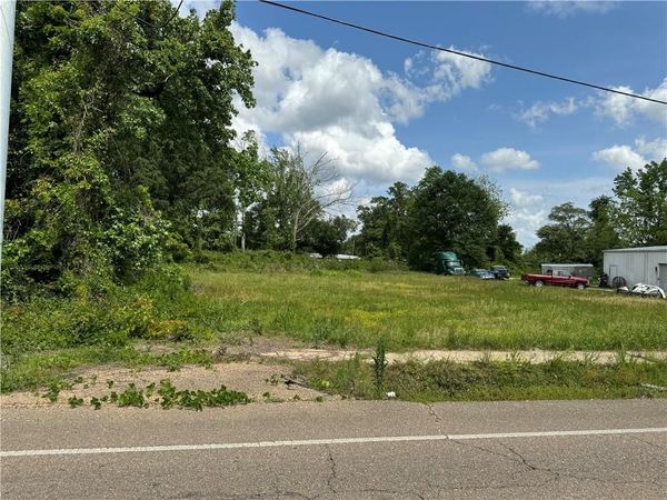 COMMERCIAL Street , Roseland, LA 70456