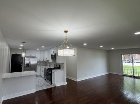 Main Photo