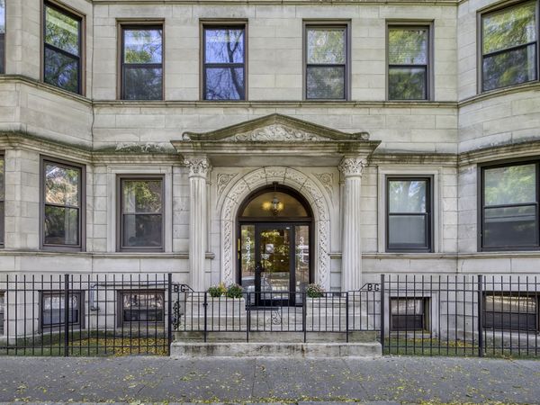 3842 N Sheffield Avenue , Unit 303, Chicago, IL 60613