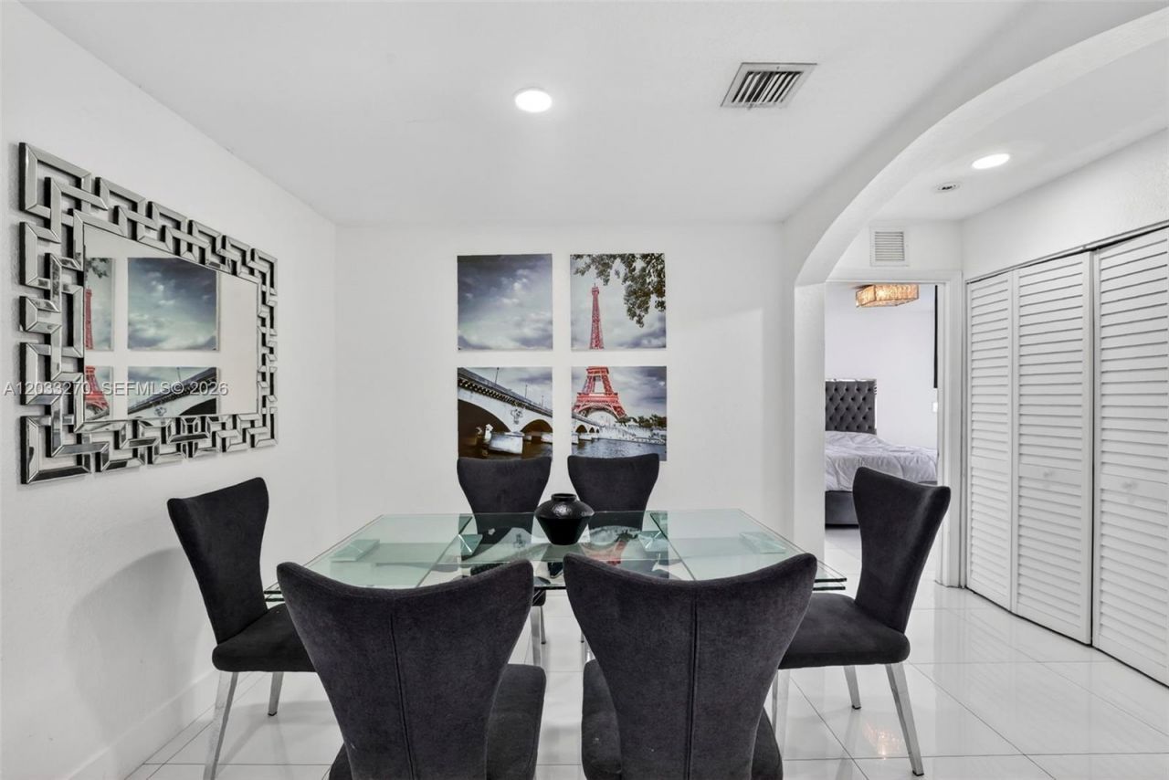 448 NW 15th Way, Fort Lauderdale, FL 33311 Photo