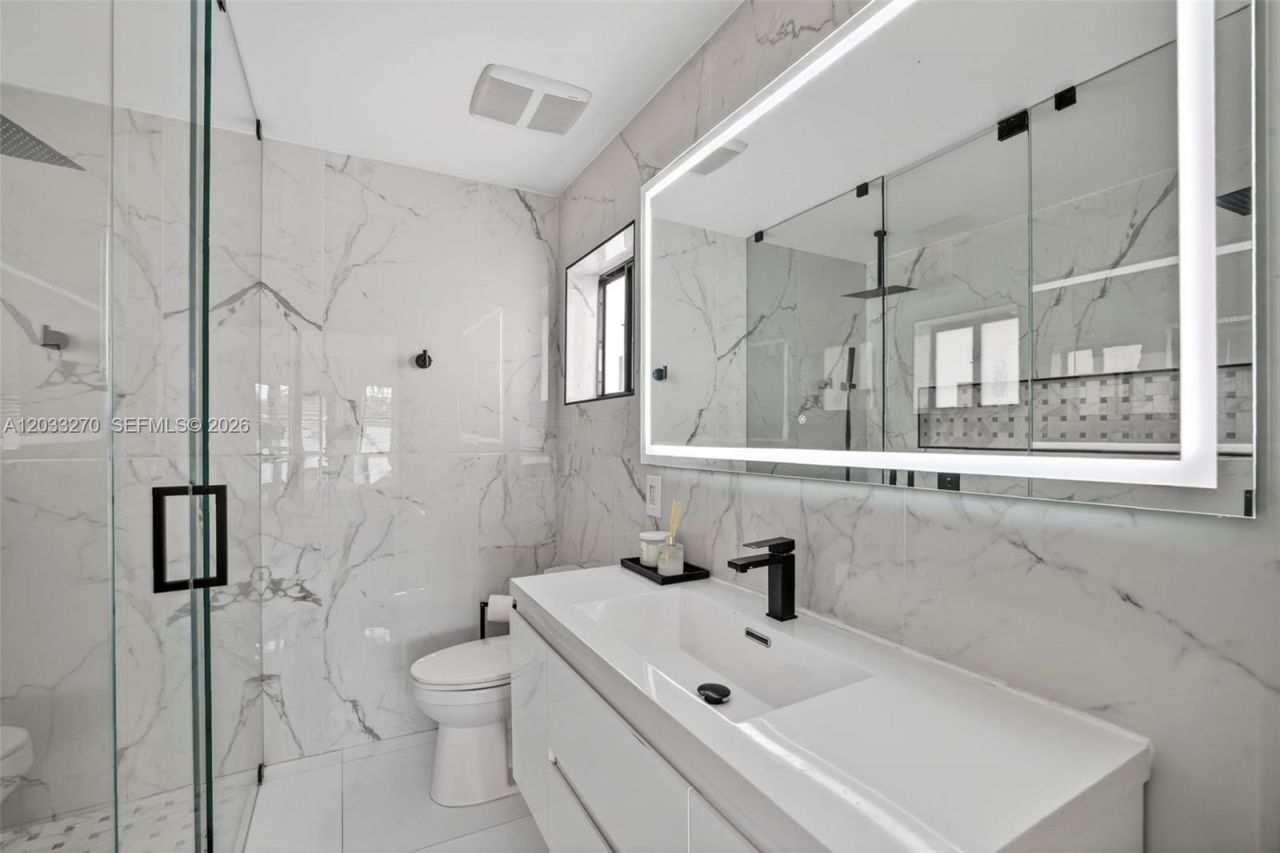 448 NW 15th Way , Fort Lauderdale, FL 33311 Photo