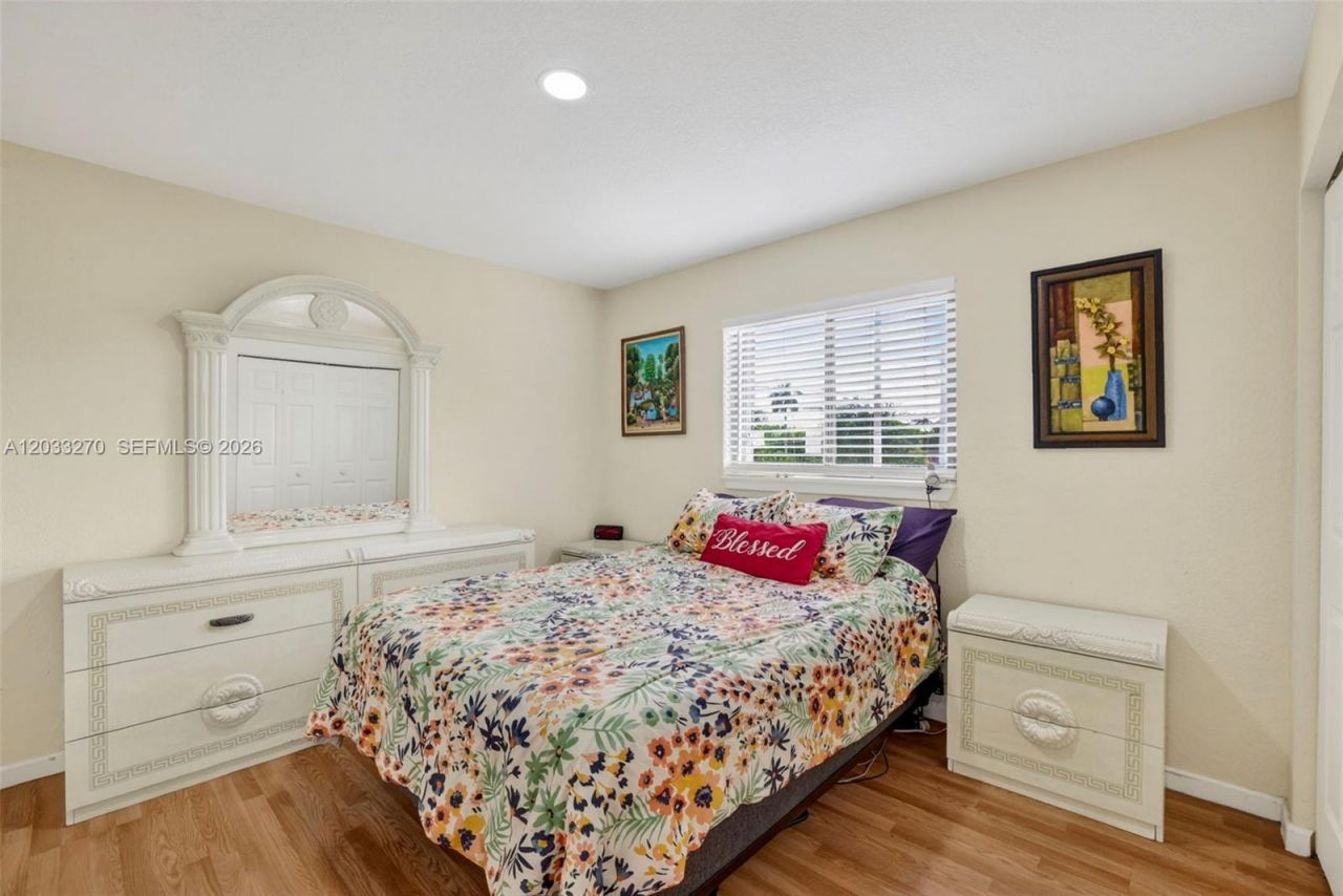 448 NW 15th Way , Fort Lauderdale, FL 33311 Photo