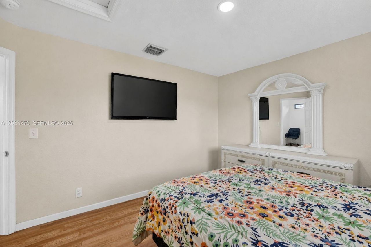 448 NW 15th Way, Fort Lauderdale, FL 33311 Photo