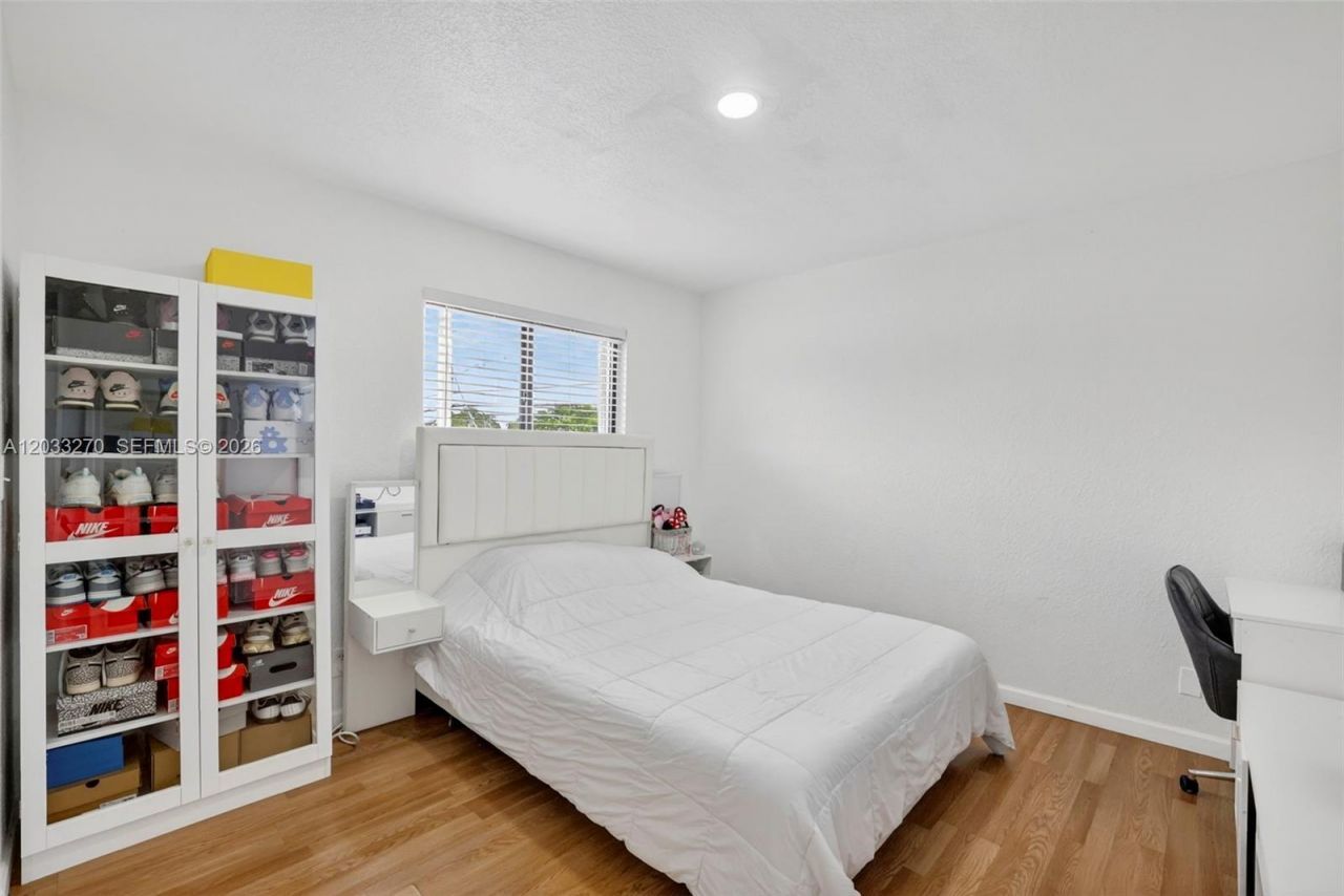 448 NW 15th Way, Fort Lauderdale, FL 33311 Photo