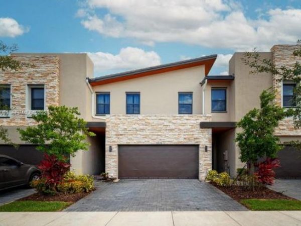 Unit 10570, Doral, FL 33178