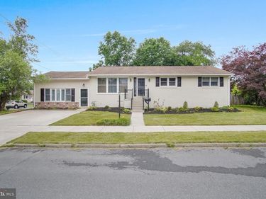705 SHIELD STREET , HARRISBURG, PA 17109