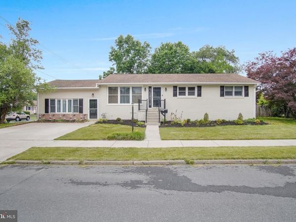 705 SHIELD STREET , HARRISBURG, PA 17109