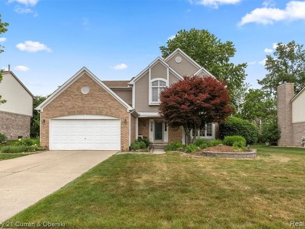 45924 Rockledge Drive, Plymouth Twp, MI 48170