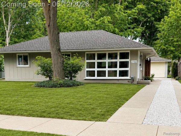 27700 Lexington Parkway, Southfield, MI 48076