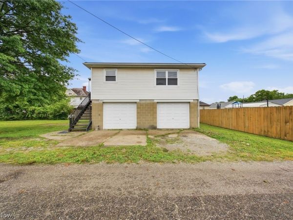 1010 1/2 Poplar Avenue, Belpre, OH 45714