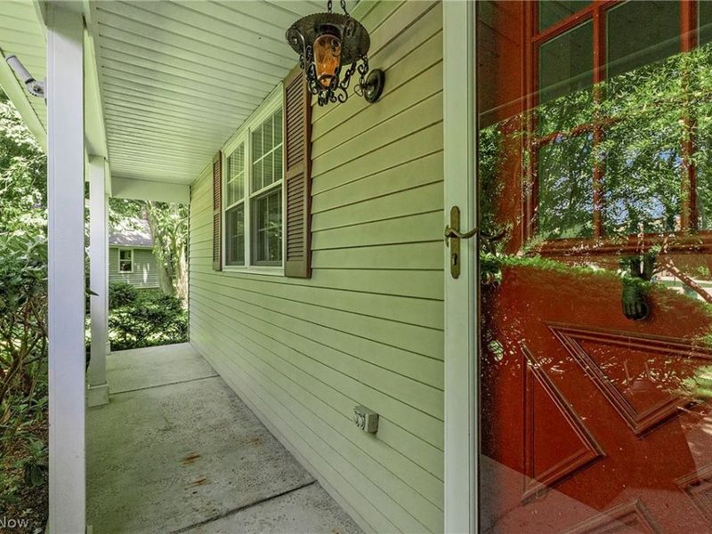 9090 Aileen Drive, Mentor, OH 44060 Photo 2