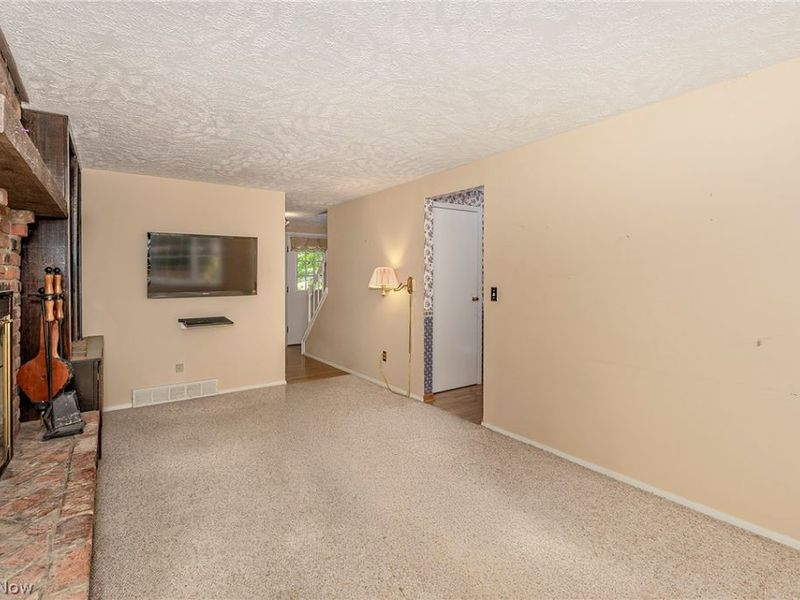 9090 Aileen Drive, Mentor, OH 44060 Photo 5