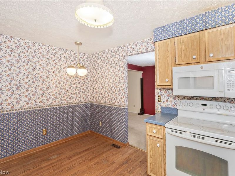 9090 Aileen Drive, Mentor, OH 44060 Photo 8