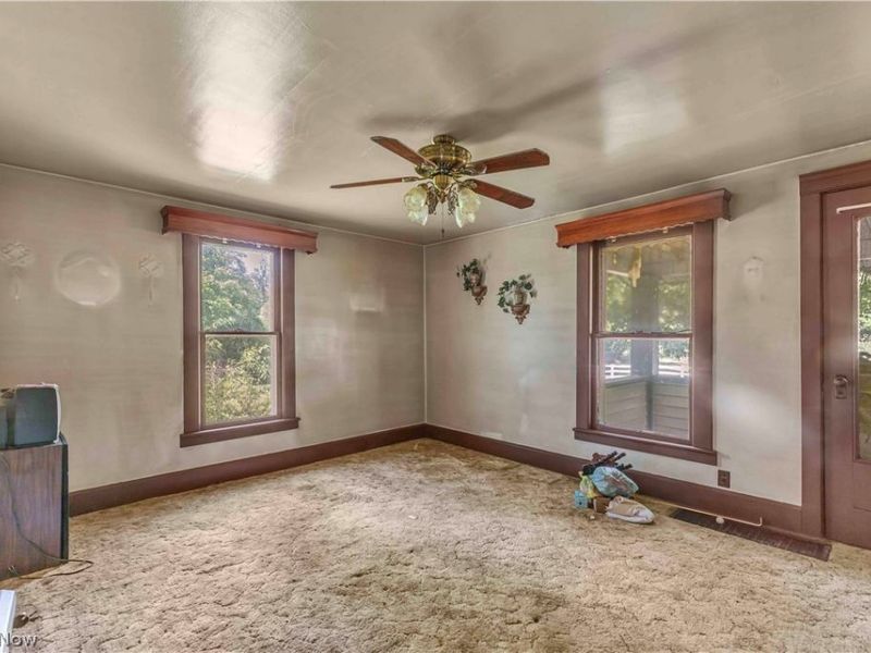 3356 S Leavitt Road SW, Lordstown, OH 44481 Photo 7