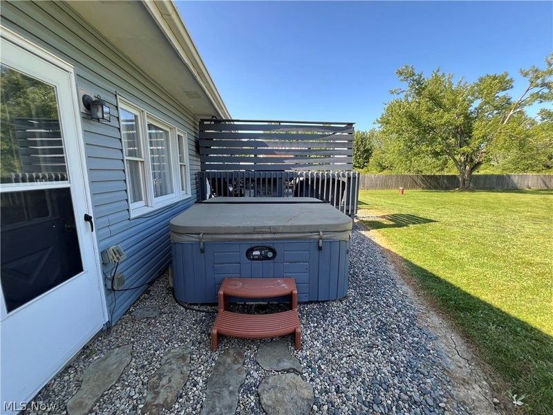 4686 Knickerbocker Circle, Ashtabula, OH 44004 Photo 13