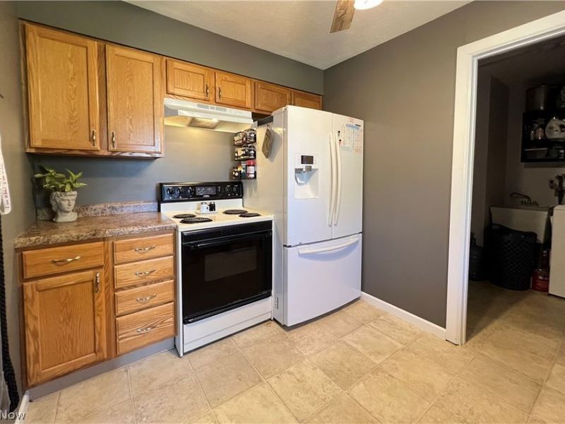 4686 Knickerbocker Circle, Ashtabula, OH 44004 Photo 21