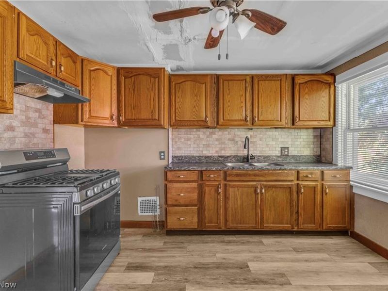 422 5th Street, Struthers, OH 44471 Photo 9