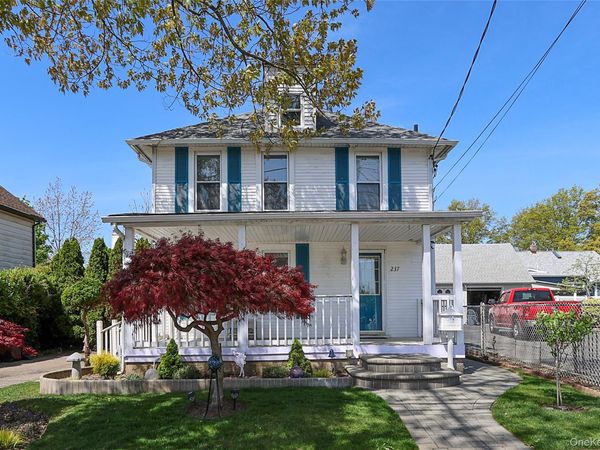 237 Fulton Street , Westbury, NY 11590