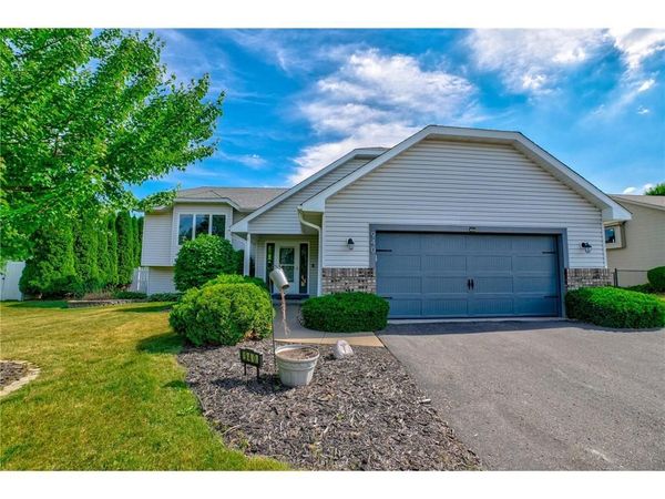 940 Leroy Lane, River Falls, WI 54022