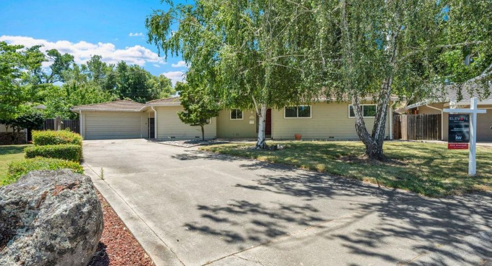 832 Prow Ct, Sacramento, CA 95822 Photo