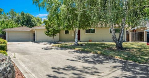 832 Prow Ct, Sacramento, CA 95822 Photo